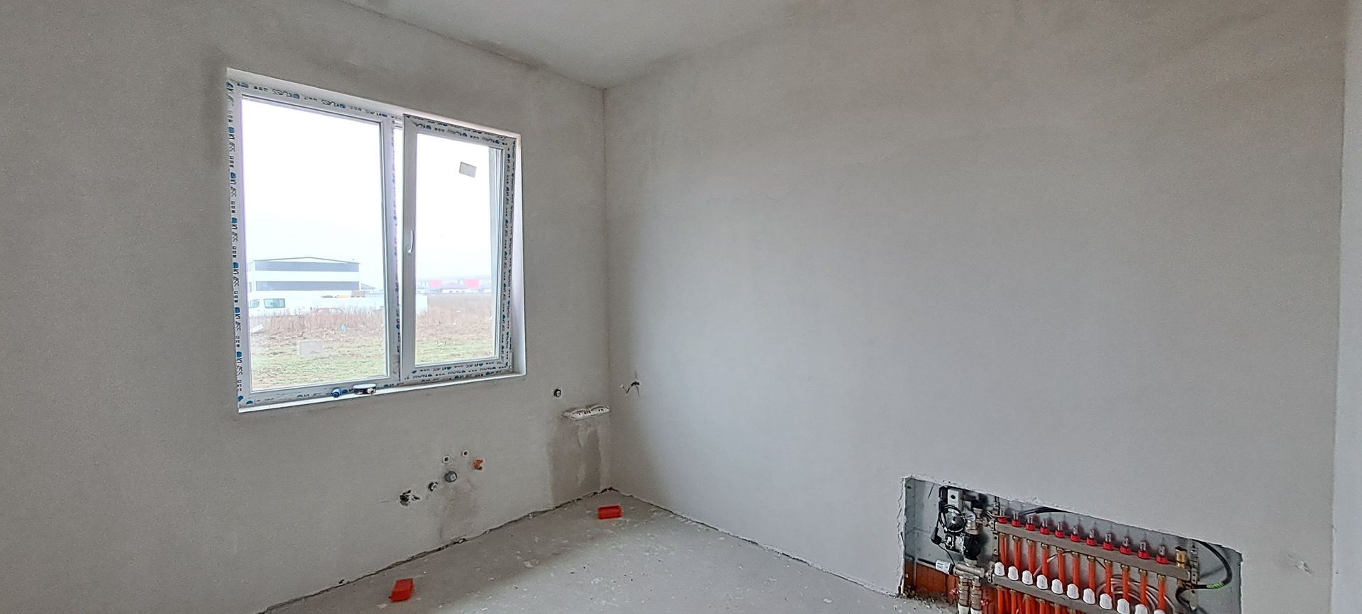 Casa individuala Dragomiresti Deal, utilitati, statii STB la 700 metri - Poză 7