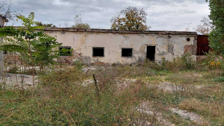 De vânzare – Ansamblu de construcții în Galați, zona Piața Centrală - Poză 3