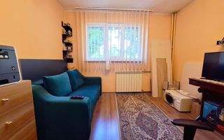 Apartament cu 3 camere, decomandat, zona Vest - Poză 6