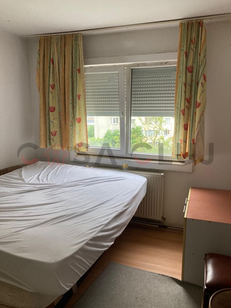 Vand apartament 3 camere, semidecomandat, Manastur, Str. Parang, 120000 Euro - Poză 4