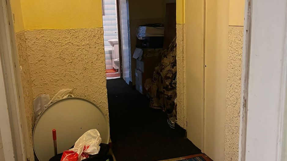 De vanzare apartament 3 camere Micro 16, etaj 4/4, 65.000 euro negociabil - Poză 8