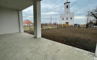 Casa spatioasa cu 1000 mp teren in Aiton - Poză 8