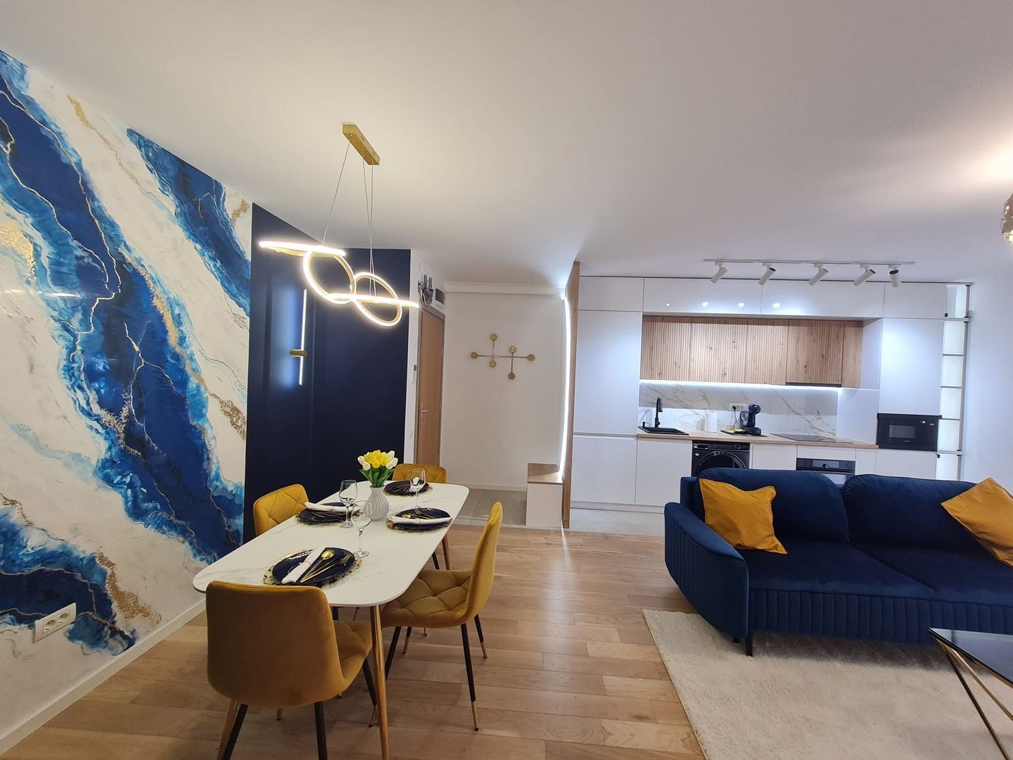 Lux și calitate la 5 minute de Piața Victoriei - Poză 42