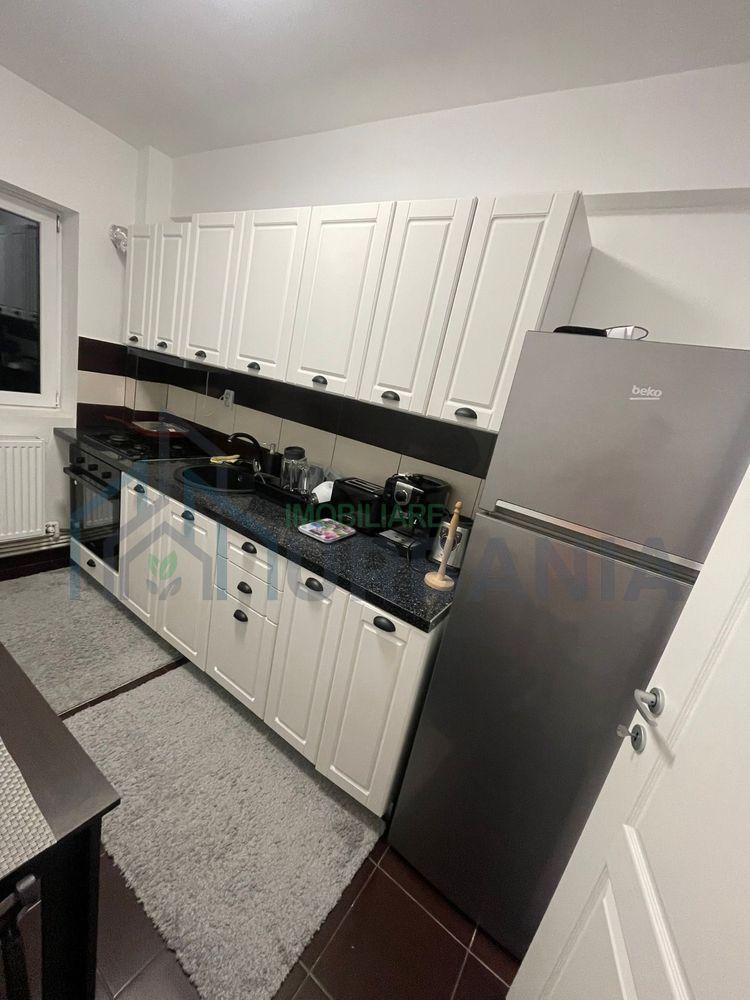 Apartament 3 camere, Bucium, cu boxă și curte proprie - Poză 1