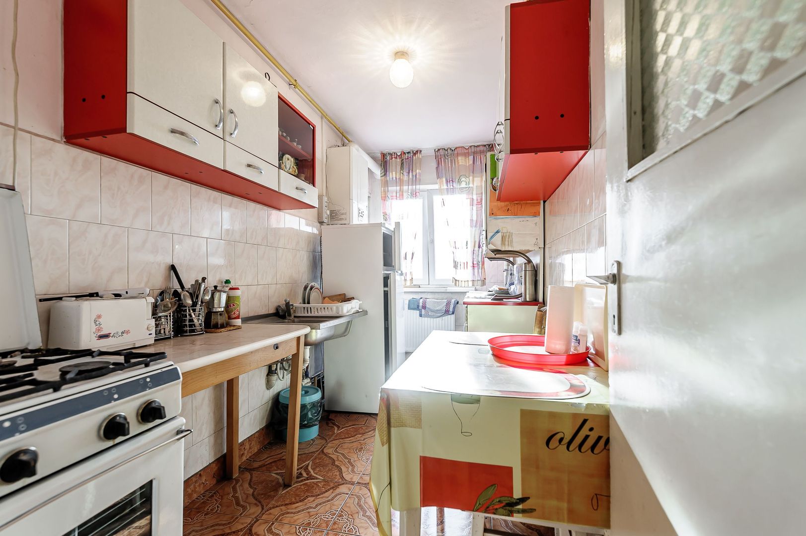 Rezervat! Apartament 3 camere, etajul 1 în zona Făt Frumos - Poză 6