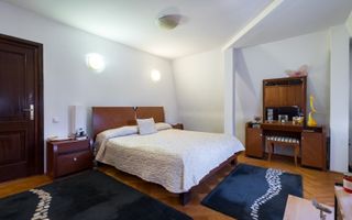 Vila spatioasa in zona Erou Iancu Nicolae - British School - Poză 12