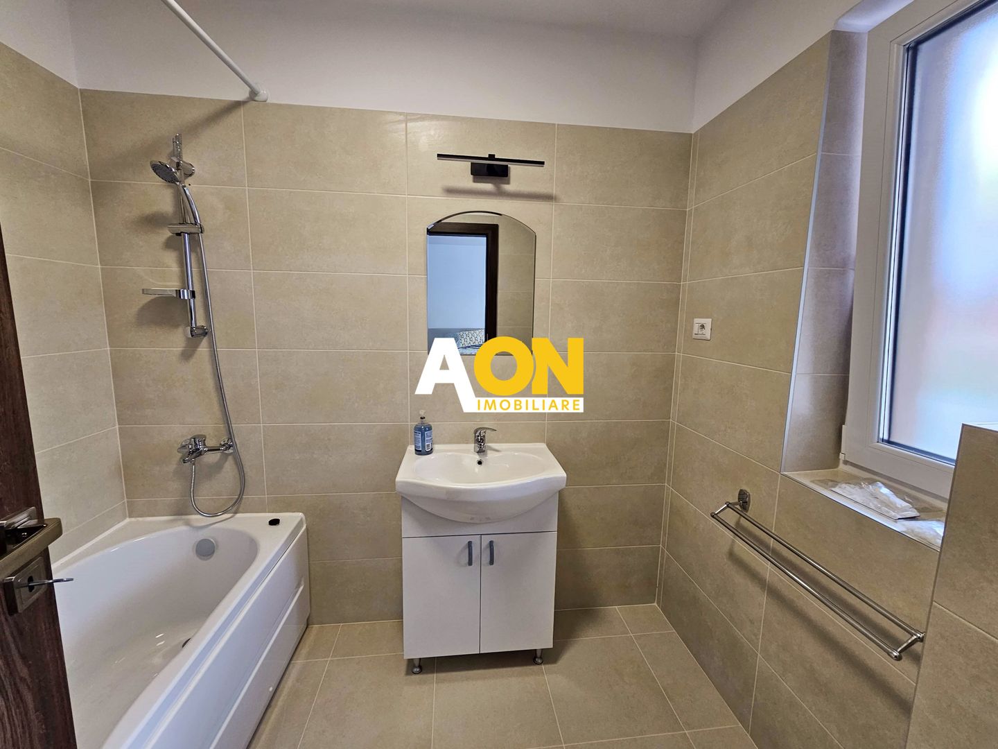 Casa noua tip insiruit, 4 camere, S+P+1E, Cetate - Poză 12