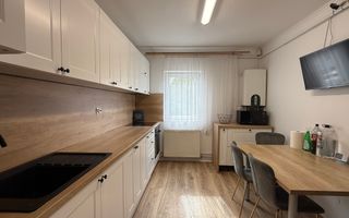 Apartament 3 camere decomandat, etaj 1,  zona centrală - Poză 5