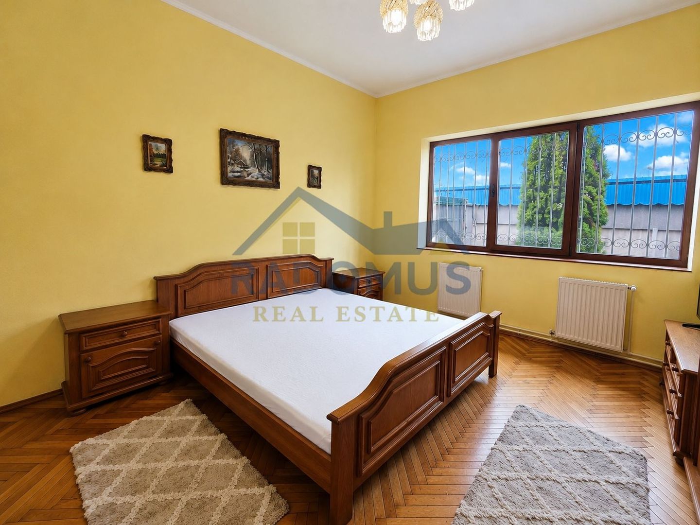 Vila 4 camere | Teren 532 mp | Piscina si foisor | Str. Lupeni - Poză 3