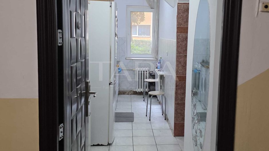 Apartament cu 2 camere, zona Piața Flora, bloc izolat termic. - Poză 3