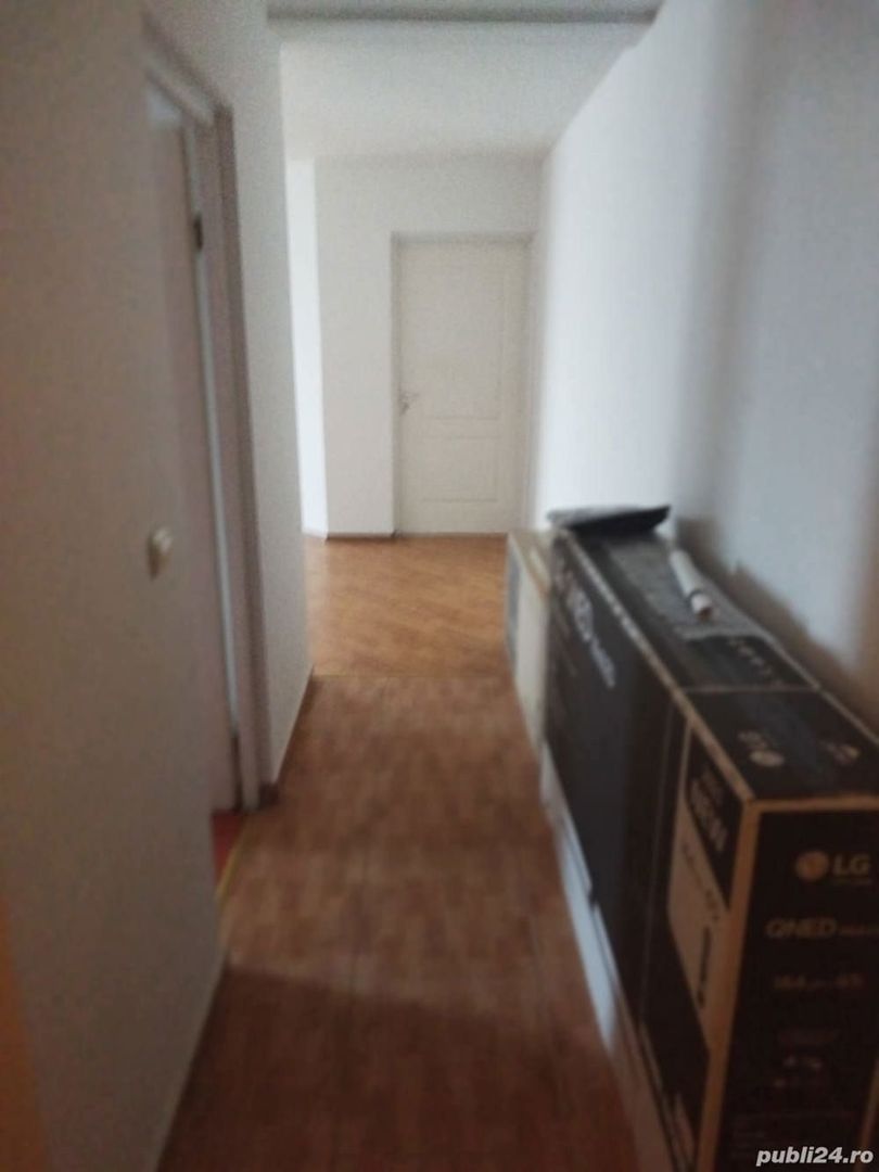 BRASADAS vinde ap 2 cam etaj 2/3 zona CENTRALA. - Poză 2