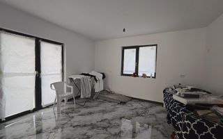 CASA - CARTIERUL NOU COMUNA BERCENI - 334mp TEREN - 115.000â¬ - Poză 2