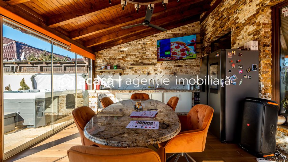 Casă SMART / 5 camere, teren 720 mp, fotovoltaice 13 kW, Aradul Nou - Poză 2
