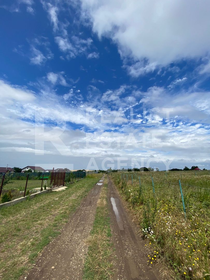 Teren agricol în loc. Vorovești, Iași, 1500mp Intravilan - Poză 4