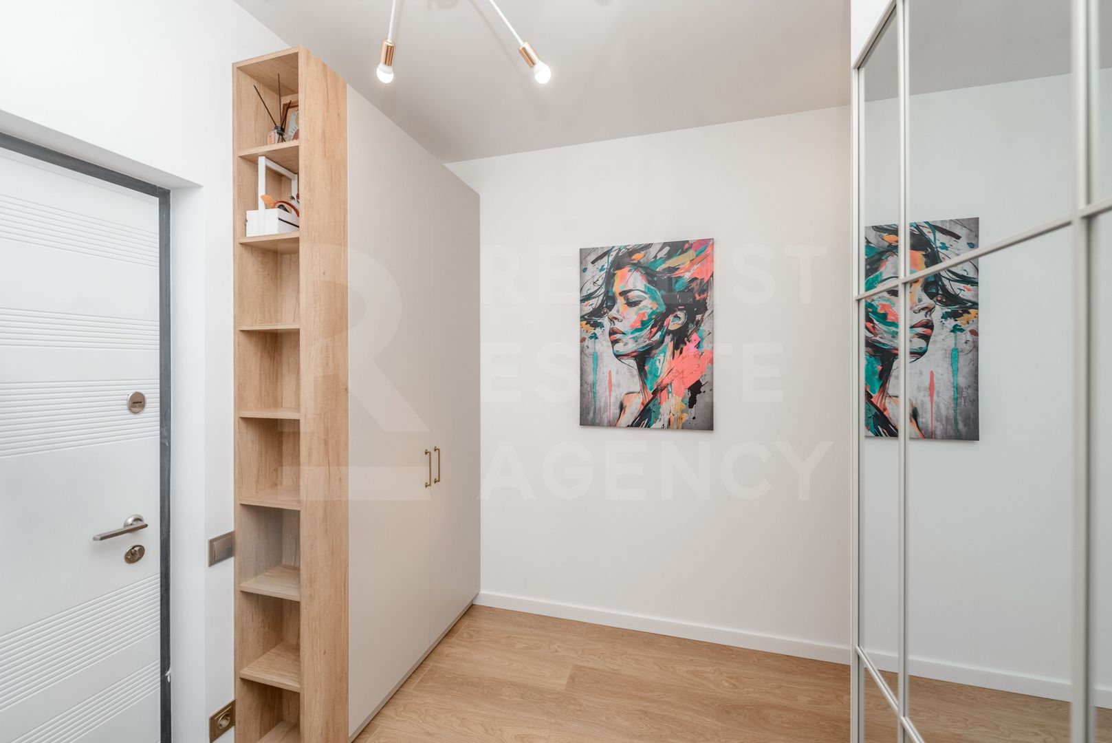 Vânzare, apartament, 2 dormitoare + living- 82 mp, Buiucani - Poză 17