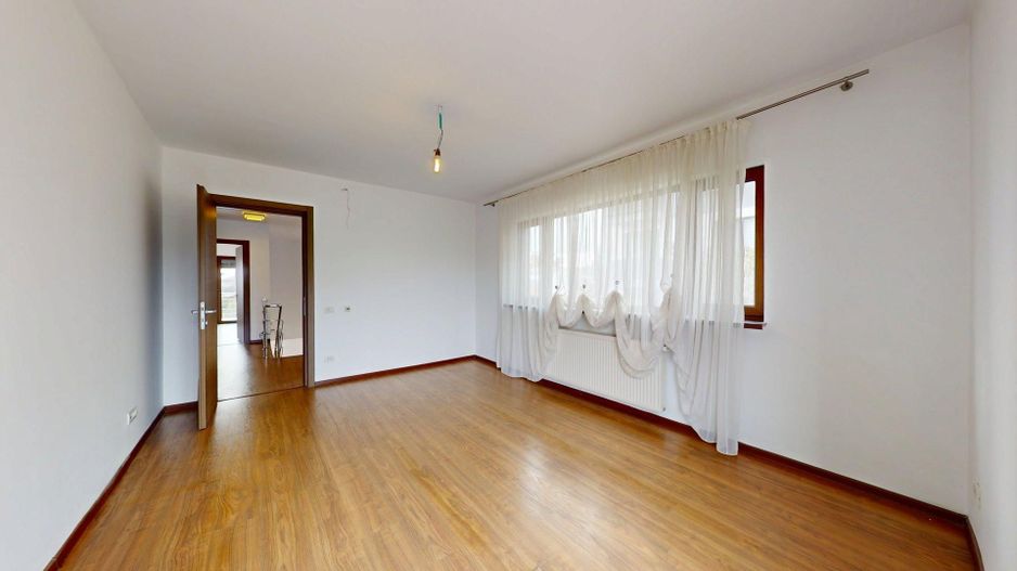 Oportunitate Excepțională de Investiție și Dezvoltare Imobiliară! - Poză 11