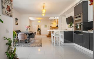 Eleganță și Spațiu în Inima Cartierului Domenii | Apartament cu 5 Camere în Vilă - Poză 2