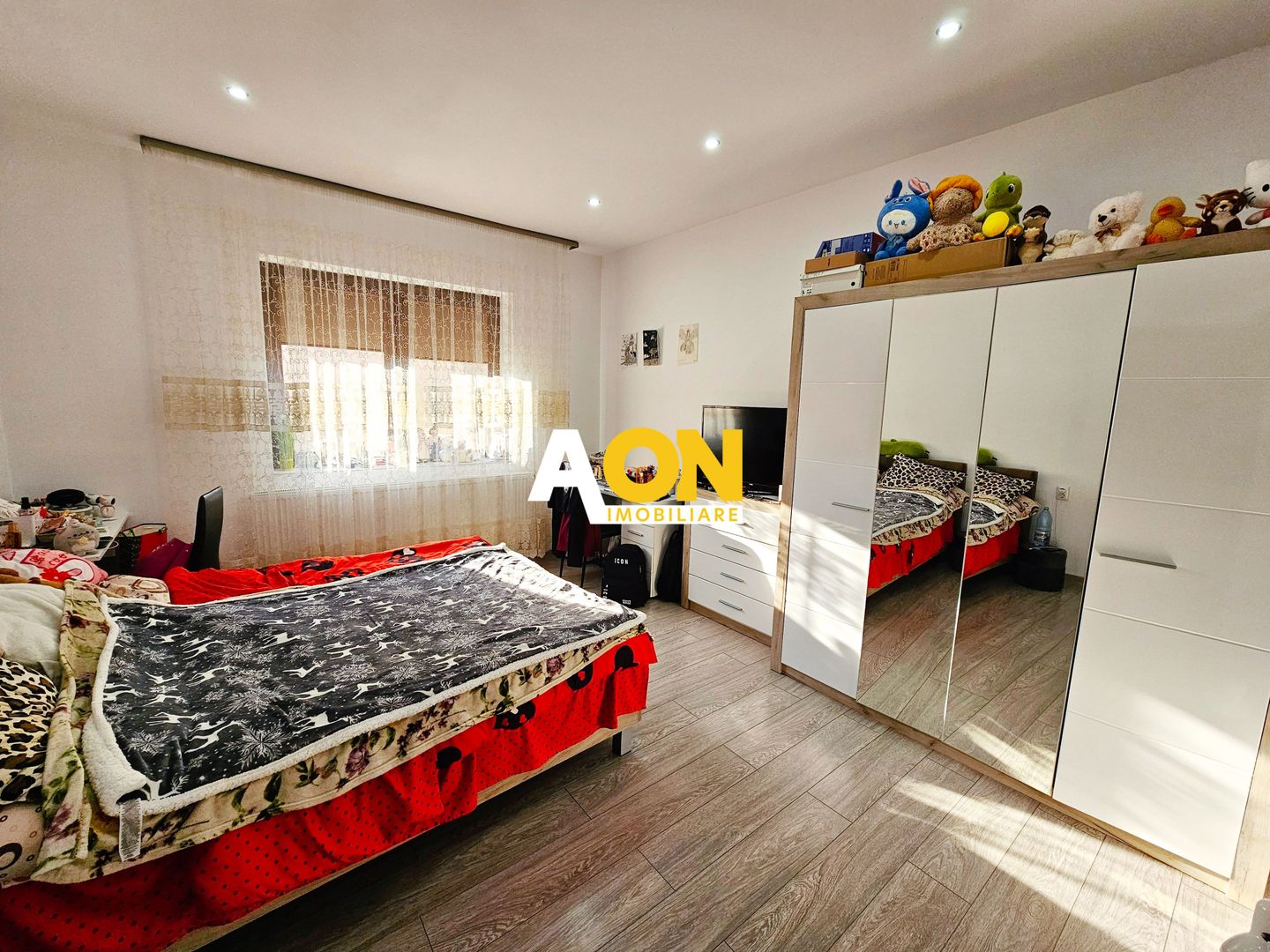 Casă 4 camere, renovată, mobilată, utilată, 410 mp teren, zona Centru - Poză 8