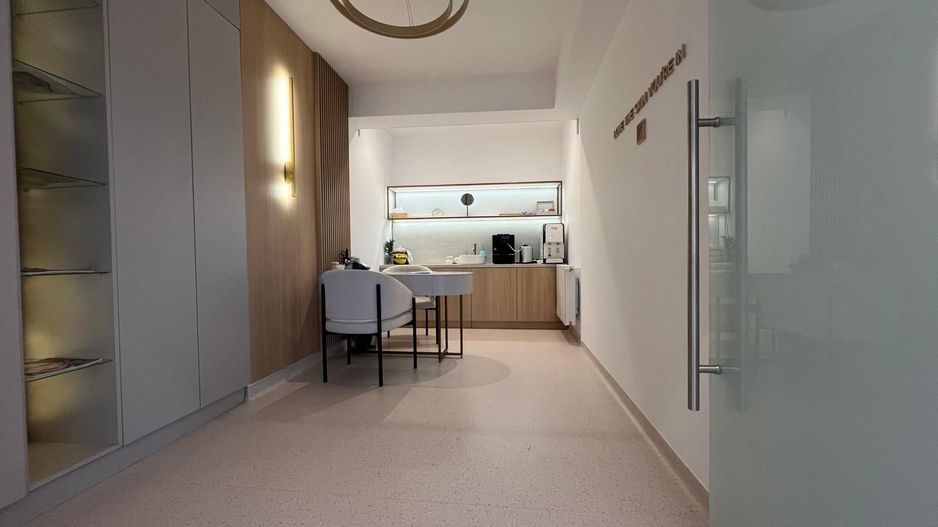 Spațiu comercial de vânzare – 247 mp utili, împărțiți în 2 unități - Poză 10