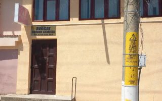 Spațiu comercial în centrul comunei Răducaneni - Poză 2