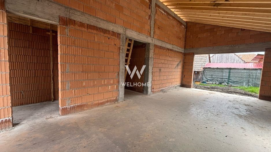 Casa spatioasa PE UN NIVEL in Sura Mica-Sibiu - Poză 1