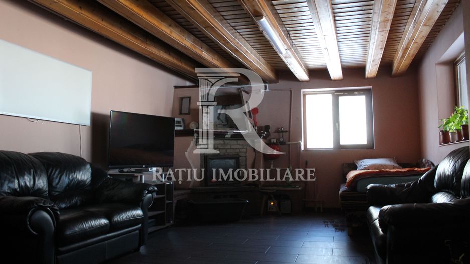 Proprietate rară | 4458 mp teren intravilan | Casă solidă, natură, liniște totală. | Bratca, Bihor. - Poză 1