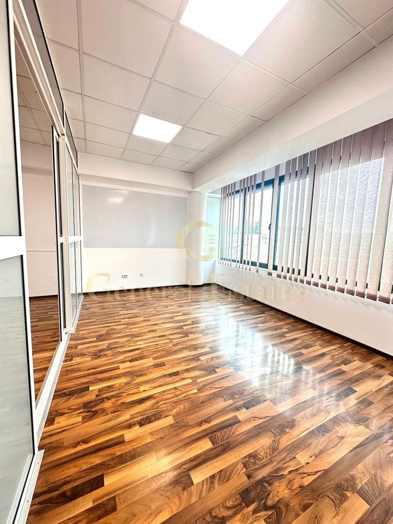 Spațiu de birouri disponibil într-o zonă excelentă din Brașov - Poză 2