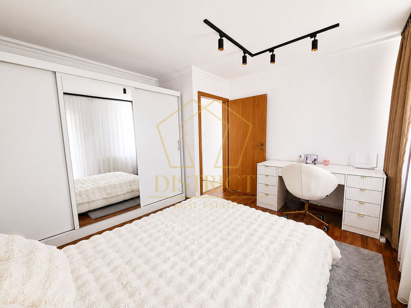 COM 0% Duplex cu 3 camere, teren 537 mp si anexa 60mp | Dumbravita - Poză 17