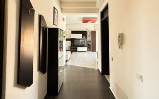 Apartament spatios cu terasa de 50 mp si vedere panoramica - Poză 4