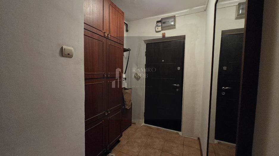 Ap 3 camere 70m -decomandat -etaj 2 -centrala -STB Vadul Nou /Sector 5 - Poză 1