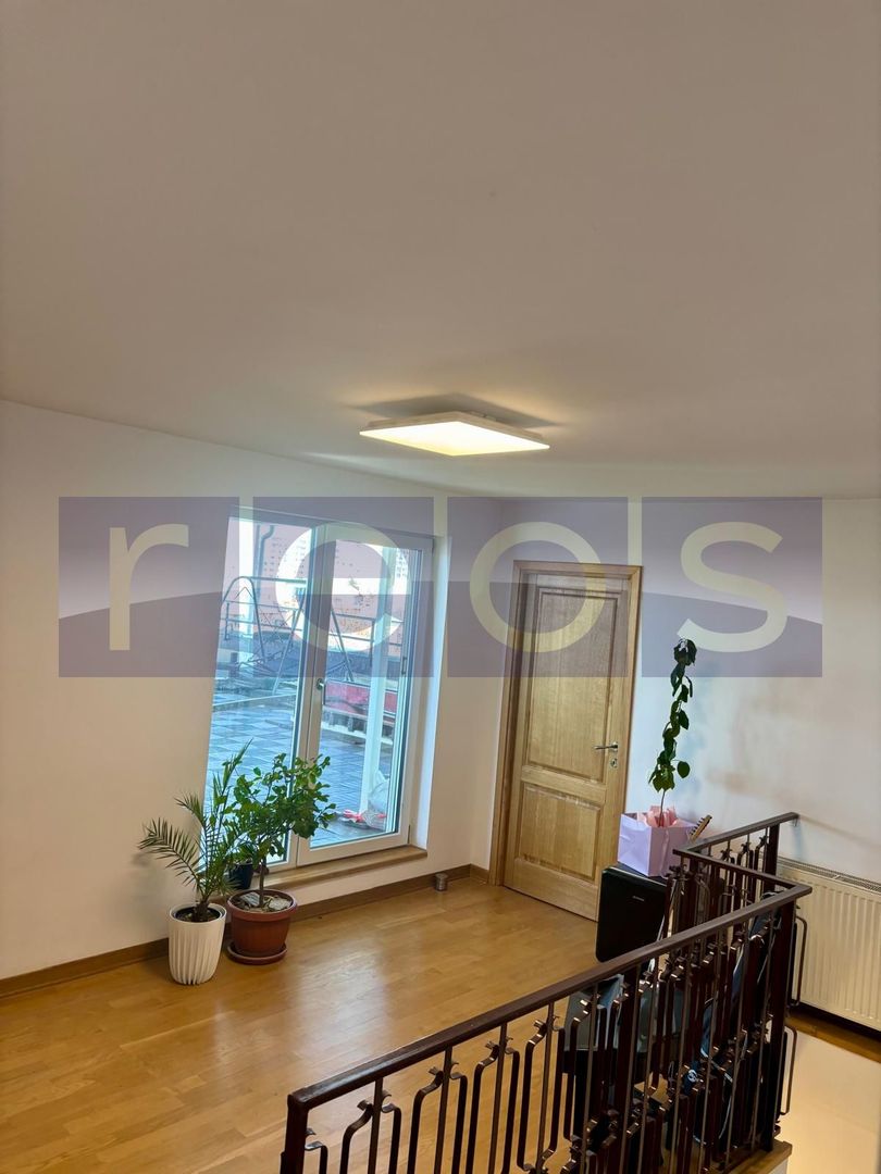 APARTAMENT DEOSEBIT DE VÂNZARE 5 CAMERE | VILA | ZONA CENTRALĂ - Poză 6