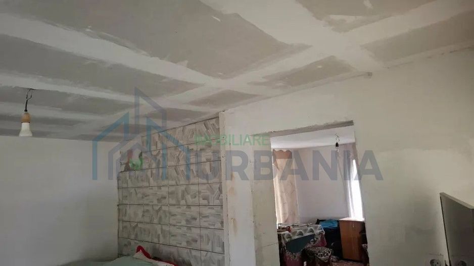 Casă de vânzare în comuna Tansa, județul Iași – 3 camere, parțial renovată - Poză 2