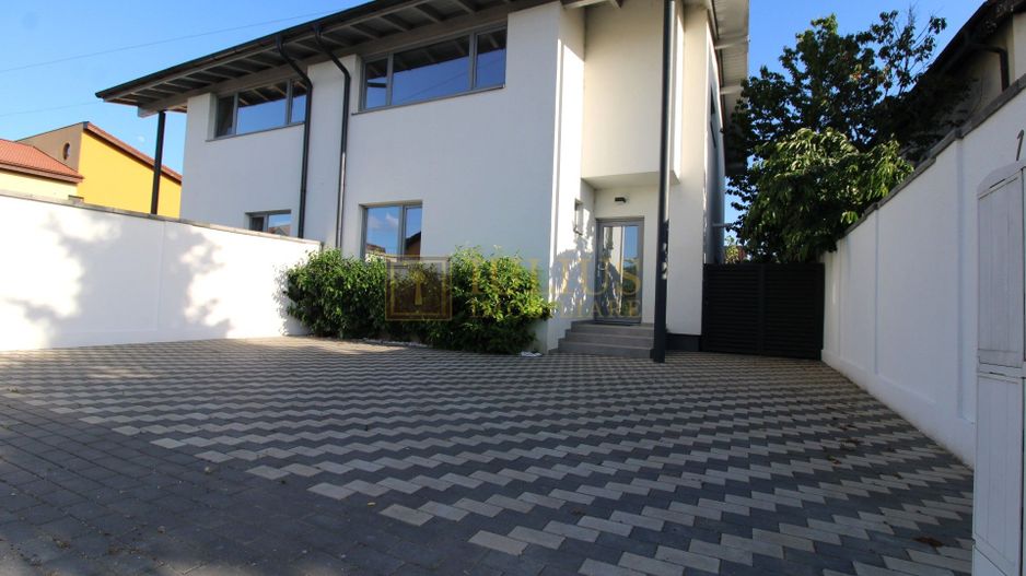 1/2 duplex – prima închiriere | Cartier Europa, Moșnița Nouă - Poză 1