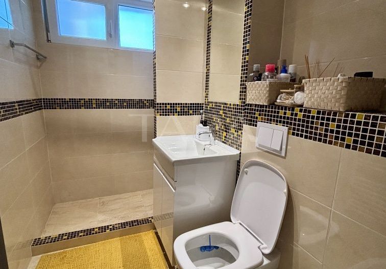 Vanzare apartament cu 3 camere in Gheorgheni zona hotel Royal - Poză 8