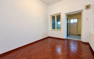 DE VANZARE CASA INTERBELICA  – 3 CAMERE - METROU STEFAN CEL MARE - Poză 3