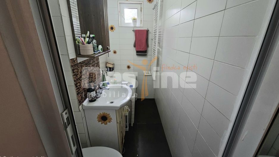 De vanzare Apartament 4 camere, Zona Inel 2 - Poză 8