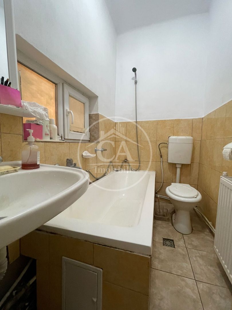 Casa de vanzare cu 4 camere in zona Nufaru,  Oradea - Poză 27