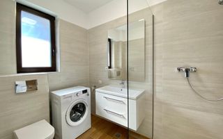 Apartament 3 camere aflat la 2 pași de UMF! Disponibil din 1 August - Poză 12