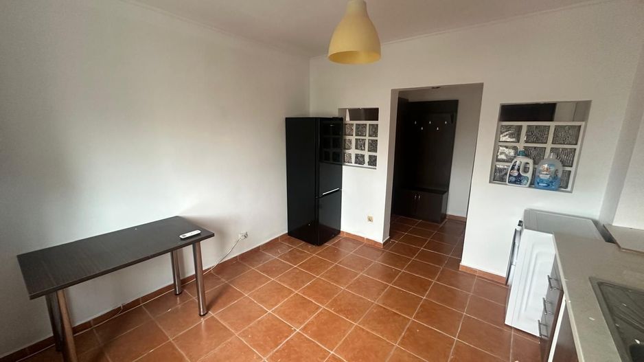 APARTAMENT 2 CAMERE DECOMANDAT + CENTRALA TERMICA BLOC 1983 LUJERULUI - Poză 7