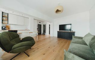 Apartament de 3 camere, complet renovat, zona Piata Flora