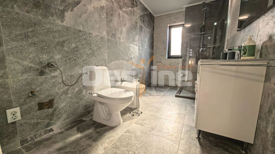 Vilă de închiriat cu 5 camere P+1 160 mp utili Copou - Poză 14