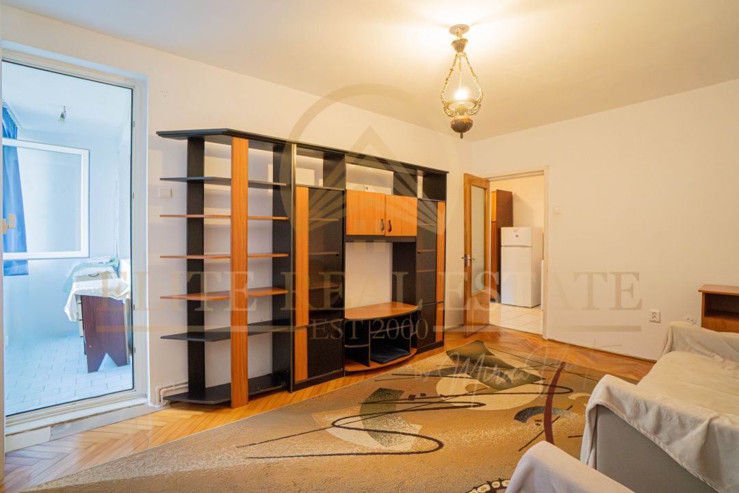 Far - Vânzare apartament cu 3 camere confort 1, situat la etajul 1. - Poză 2