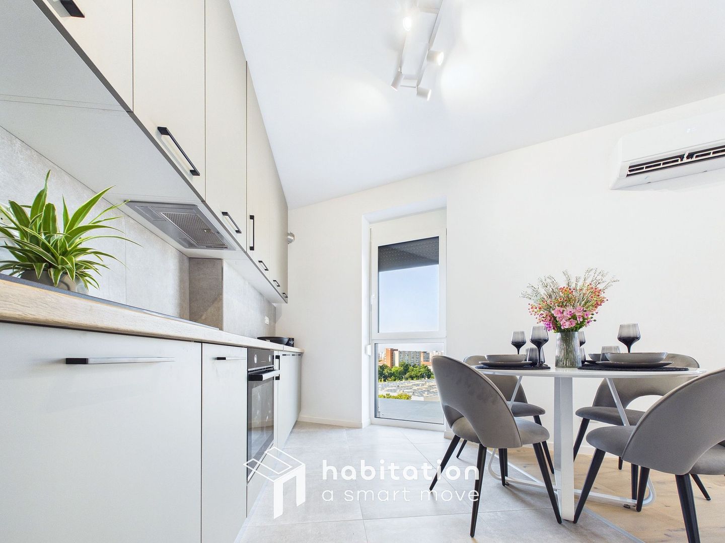 Apartament cu vedere spectaculoasă, prima închiriere,  Nord One - Poză 8