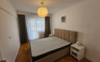 Apartament cu 2 Camere, Etaj Intermediar, Zonă Ultracentrală - Poză 7