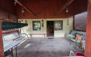 De Vânzare Căsuță cu 7 ari teren Bercu Roșu - Poză 6