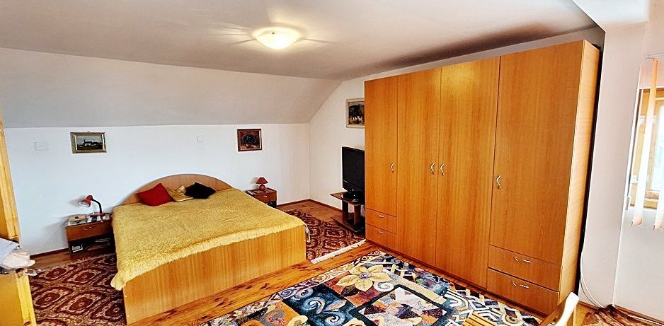 Casa de vacanta/locuit permanent in Podul Olt la 20min de Brasov - Poză 12