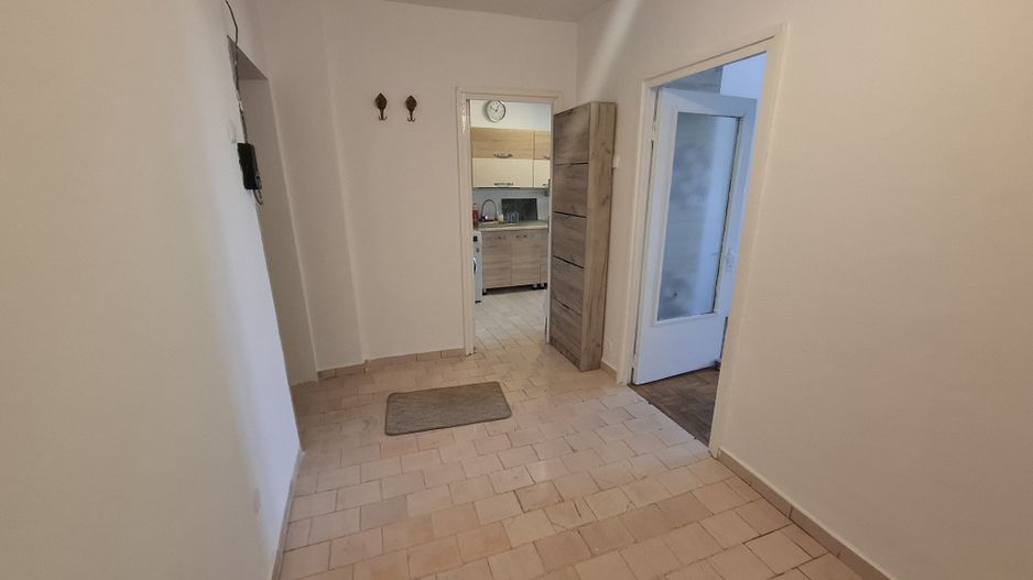 Apartament 2 Cam 9 mai zona Catedralei - Poză 8