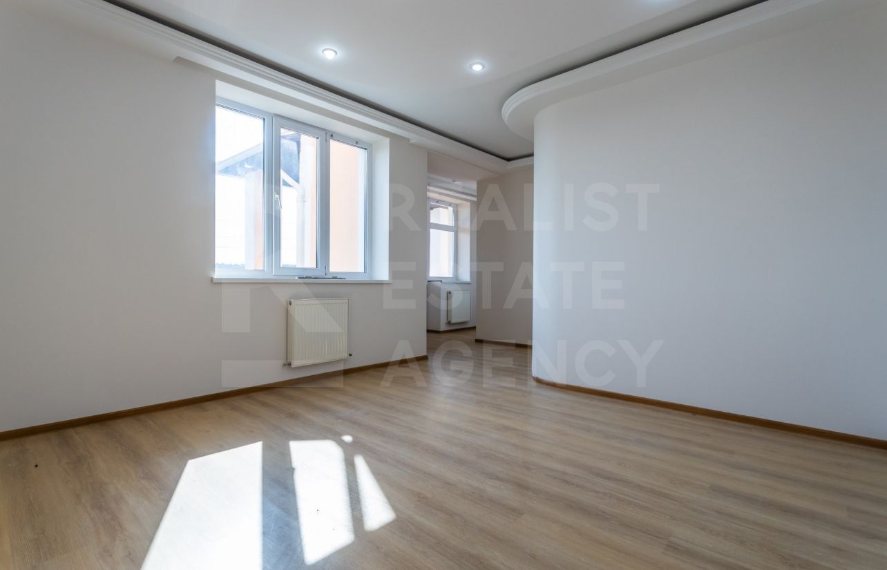 Vânzare, casă, 3 nivele + 8 ari, str. Alexandru Marinescu, Buiucani - Poză 9