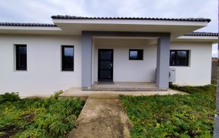 Casa noua de vanzare, nivel parter, living generos si 3 dormitoare