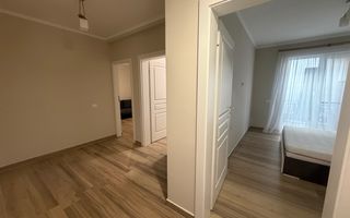 Bucatarie inchisa. Curte proprie. Cu 2 bai - Poză 6